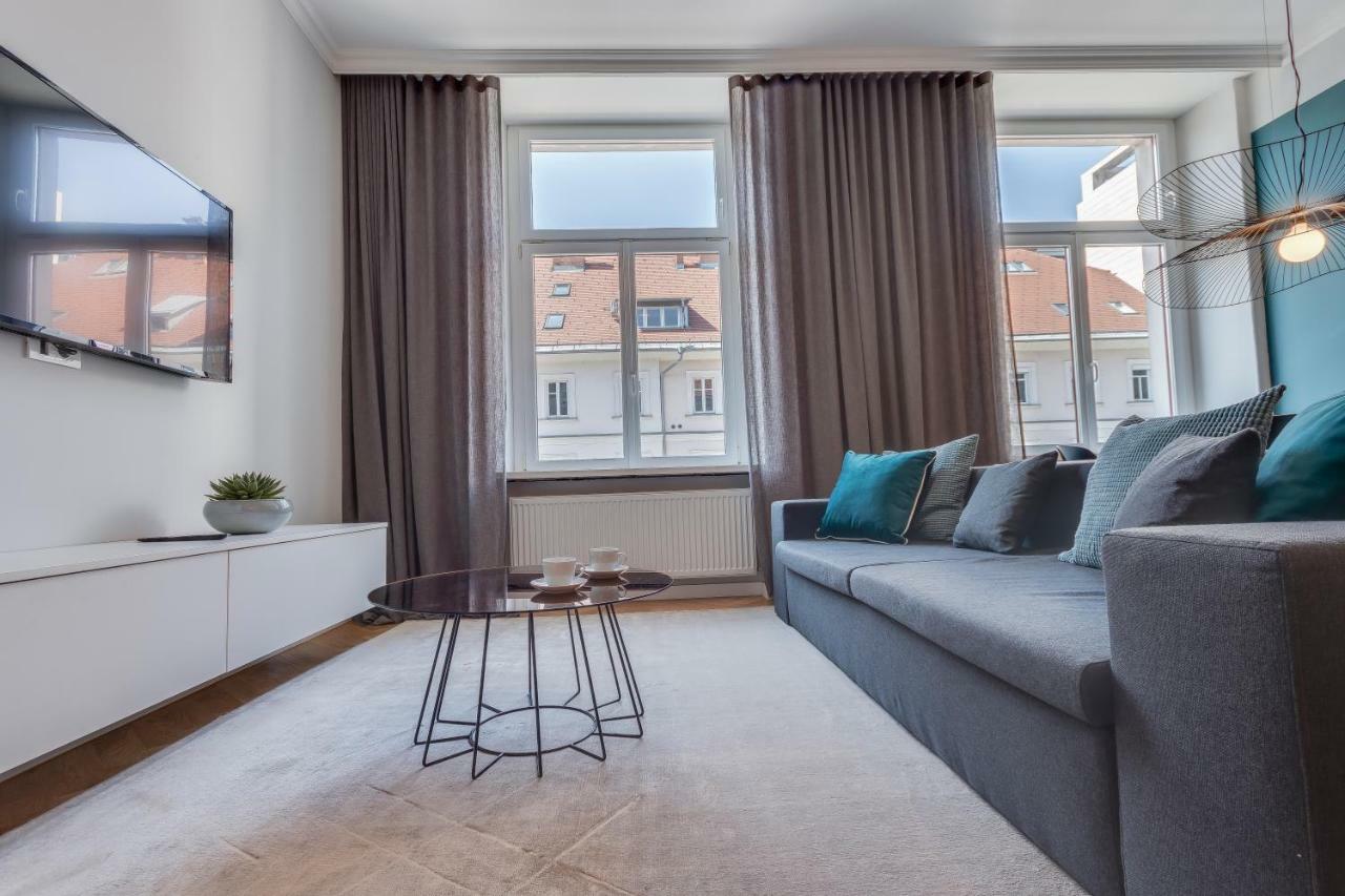 Fine Two Bedroom Trdinova Apartment Любляна Екстериор снимка