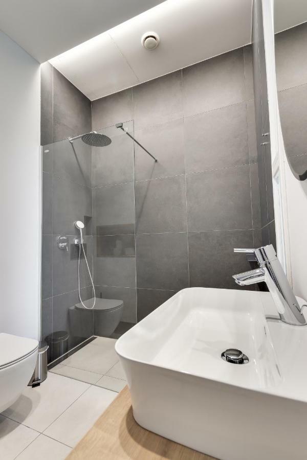 Fine Two Bedroom Trdinova Apartment Любляна Екстериор снимка